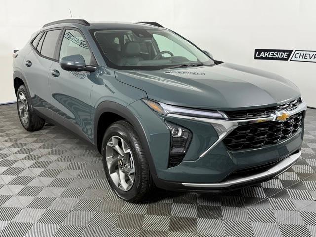 new 2025 Chevrolet Trax car, priced at $25,485