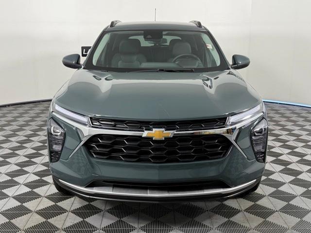 new 2025 Chevrolet Trax car, priced at $25,485