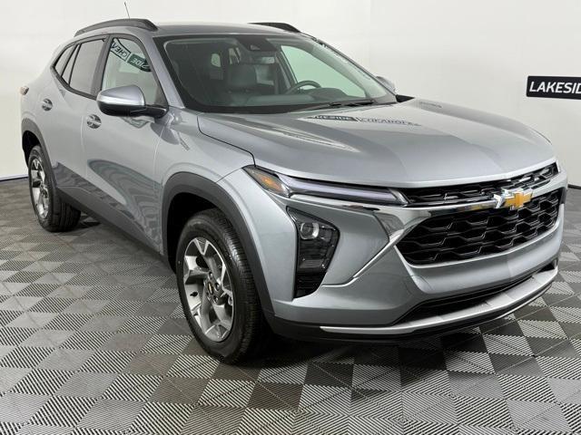 new 2025 Chevrolet Trax car, priced at $25,485