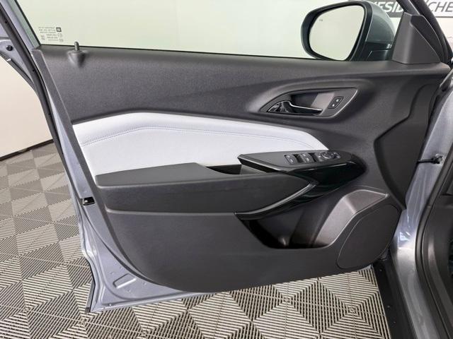 new 2025 Chevrolet Trax car, priced at $25,485