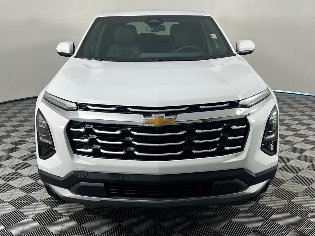 new 2026 Chevrolet Equinox car, priced at $32,045