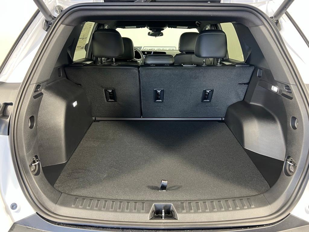new 2026 Chevrolet Equinox car, priced at $32,045