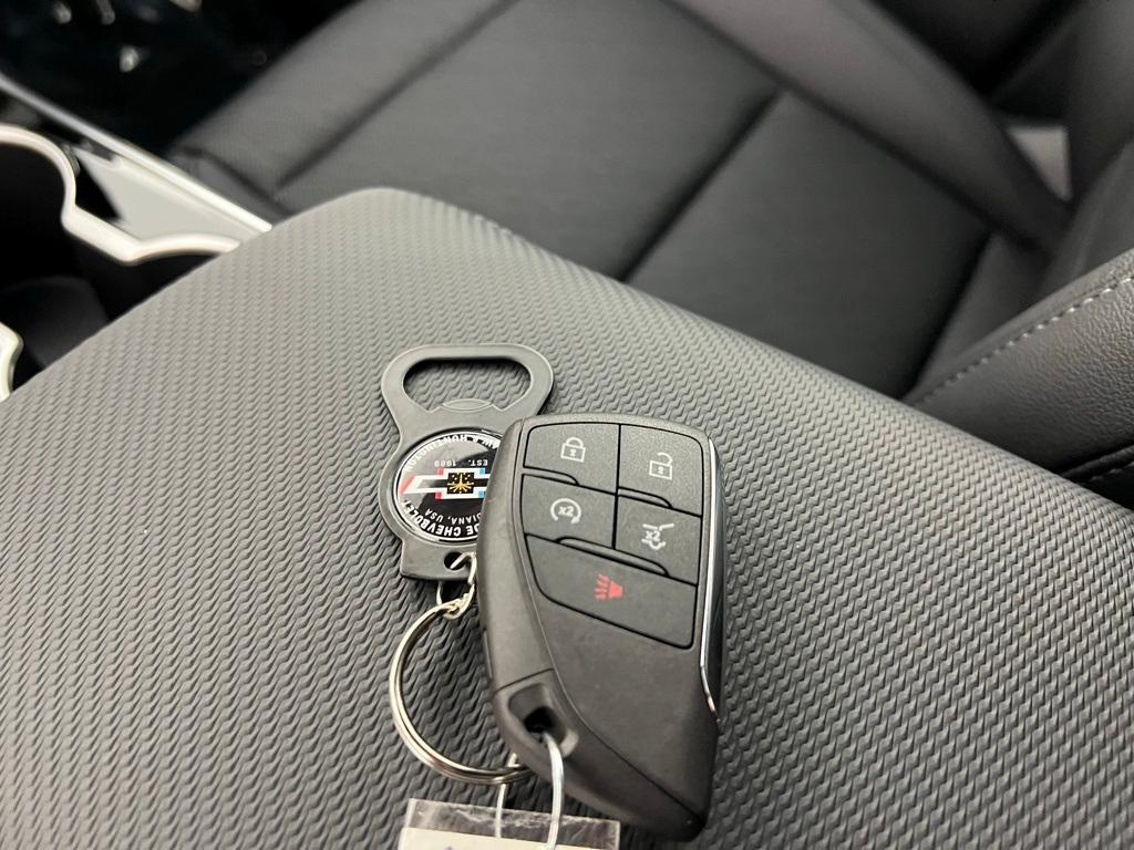 new 2026 Chevrolet Equinox car, priced at $32,045