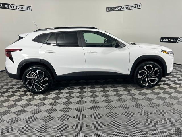 new 2025 Chevrolet Trax car, priced at $27,585
