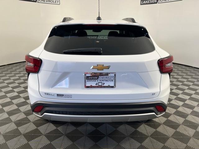 new 2025 Chevrolet Trax car, priced at $24,904