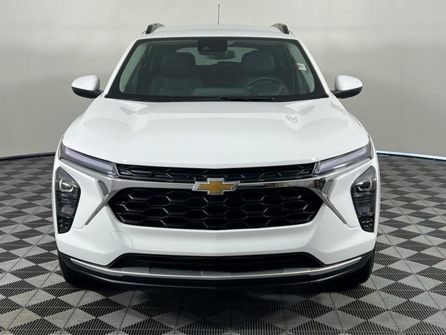 new 2025 Chevrolet Trax car, priced at $24,904