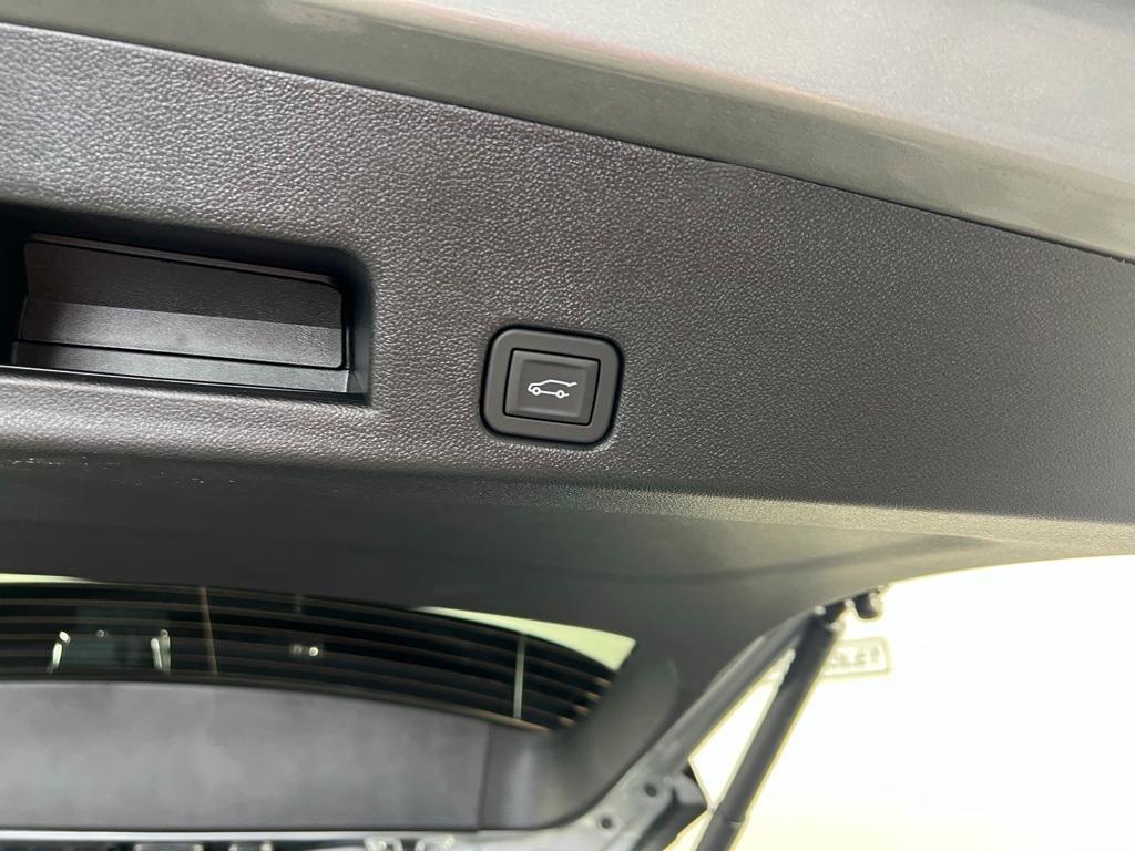 new 2025 Chevrolet Traverse car, priced at $60,664