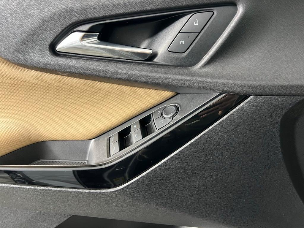 new 2025 Chevrolet Equinox car, priced at $34,345