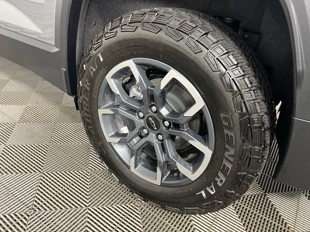 new 2025 Chevrolet Equinox car, priced at $34,345