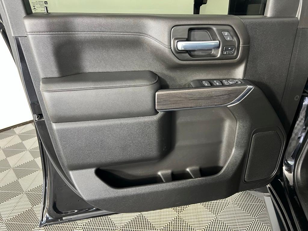 used 2021 Chevrolet Silverado 2500 car, priced at $41,212
