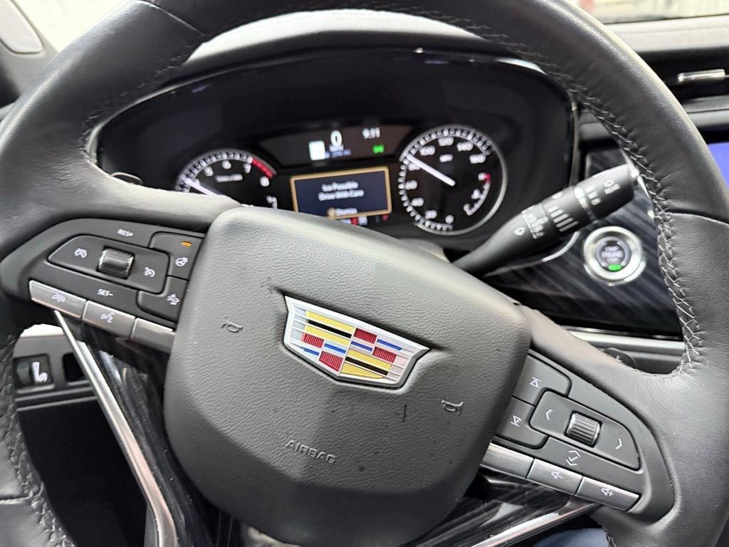 used 2025 Cadillac XT6 car, priced at $44,995