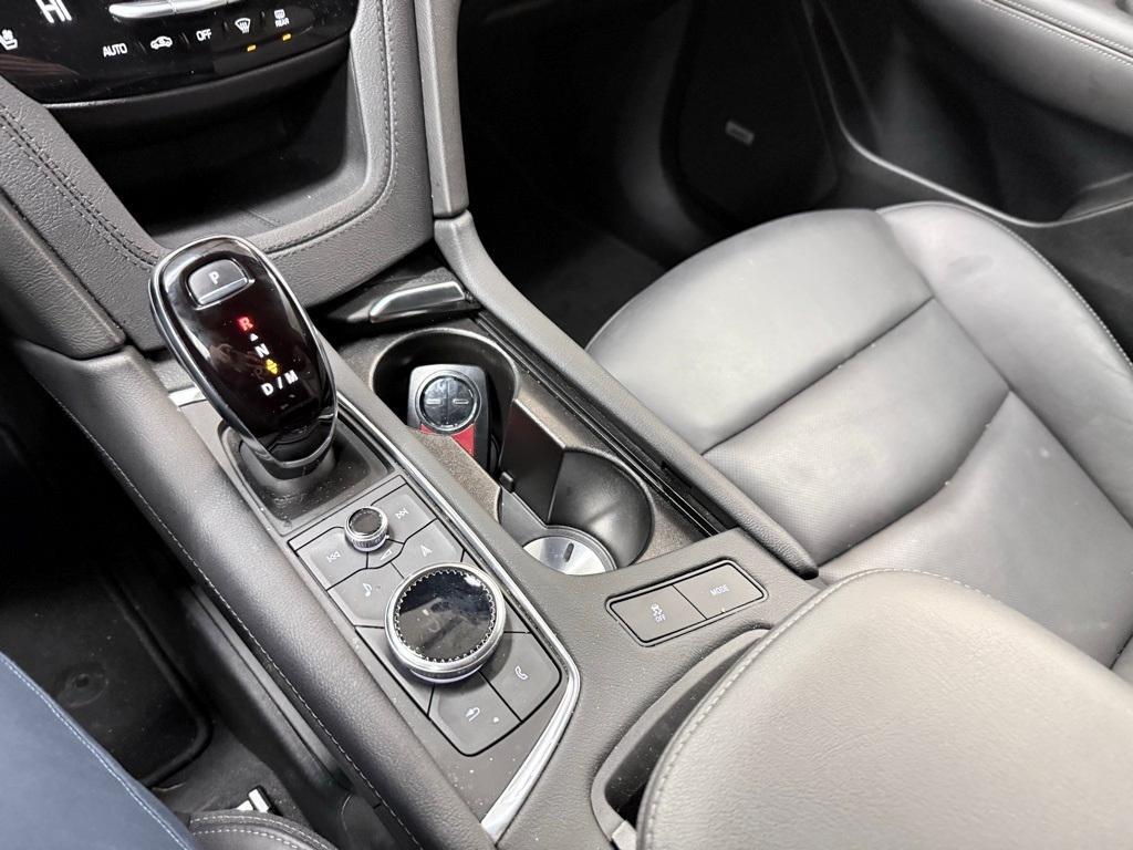 used 2025 Cadillac XT6 car, priced at $44,995