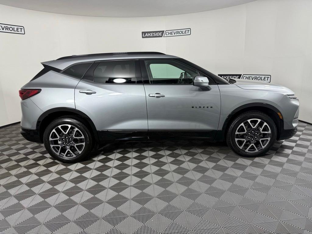 used 2025 Chevrolet Blazer car, priced at $35,999