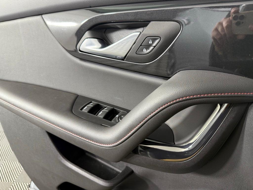 used 2025 Chevrolet Blazer car, priced at $35,999