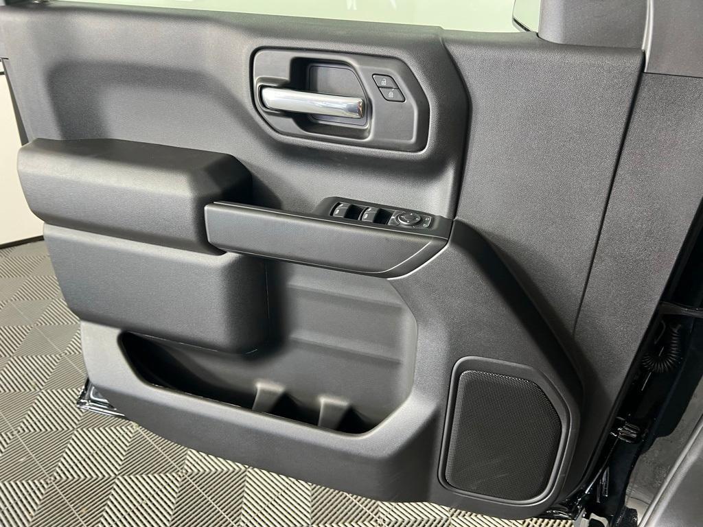 new 2025 Chevrolet Silverado 1500 car, priced at $48,570
