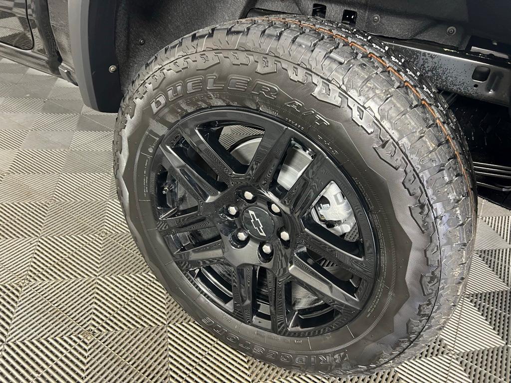 new 2025 Chevrolet Colorado car, priced at $45,970