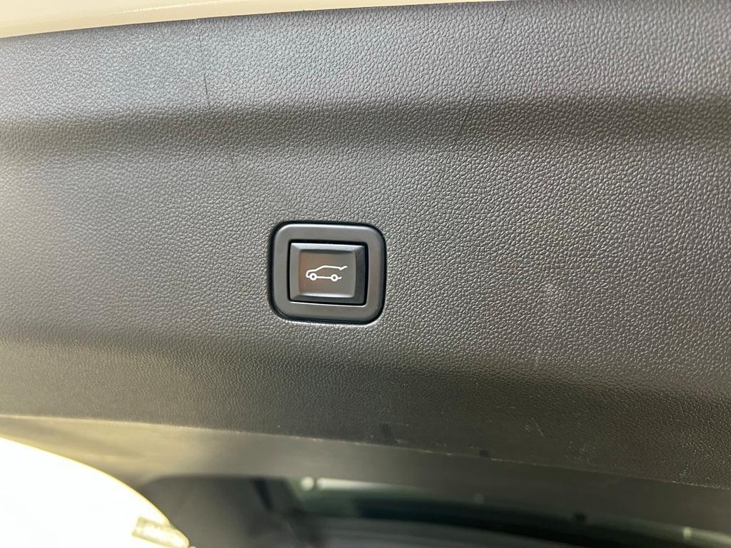 used 2023 Chevrolet Tahoe car, priced at $48,999