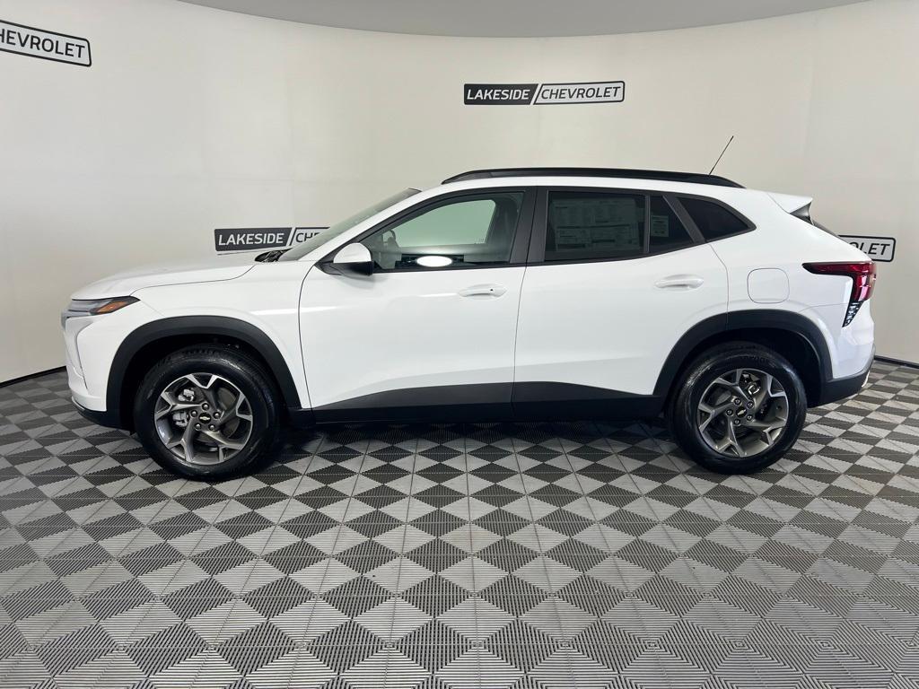 new 2025 Chevrolet Trax car, priced at $25,085