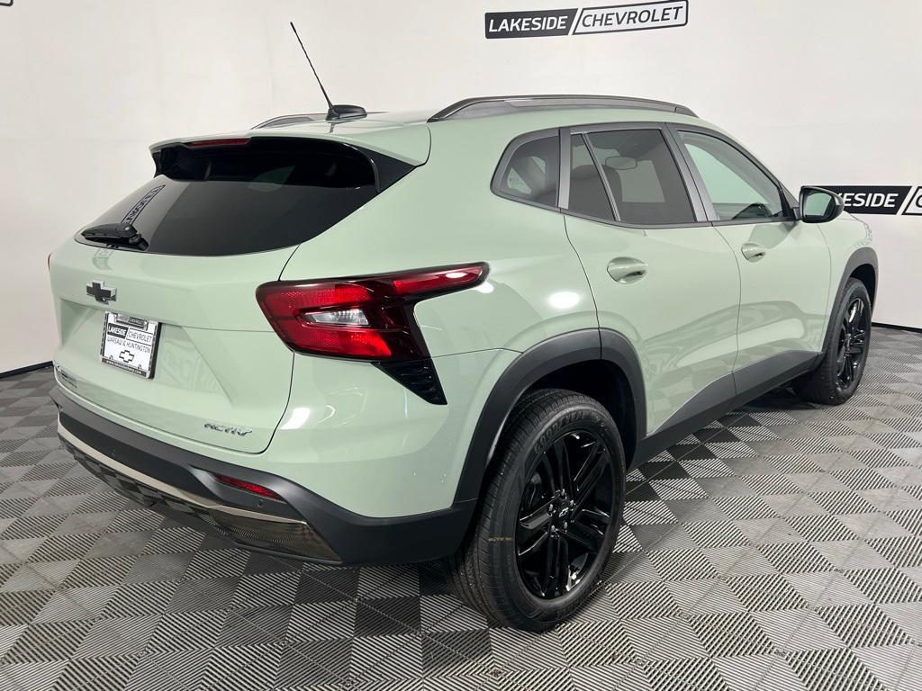 new 2025 Chevrolet Trax car, priced at $26,590