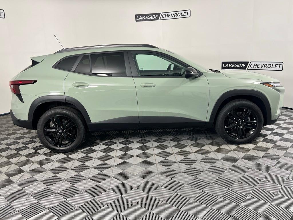 new 2025 Chevrolet Trax car, priced at $26,590