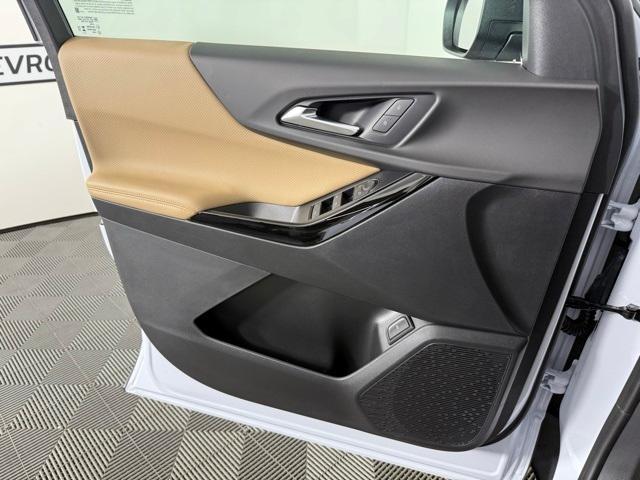 new 2026 Chevrolet Equinox car, priced at $37,211