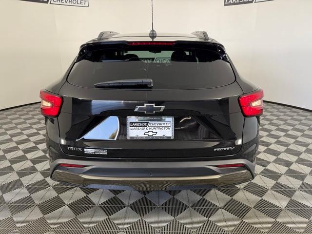 new 2025 Chevrolet Trax car, priced at $26,115