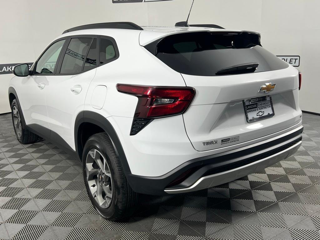 used 2024 Chevrolet Trax car, priced at $23,495