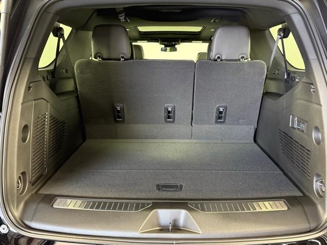 new 2025 Chevrolet Suburban car, priced at $81,698