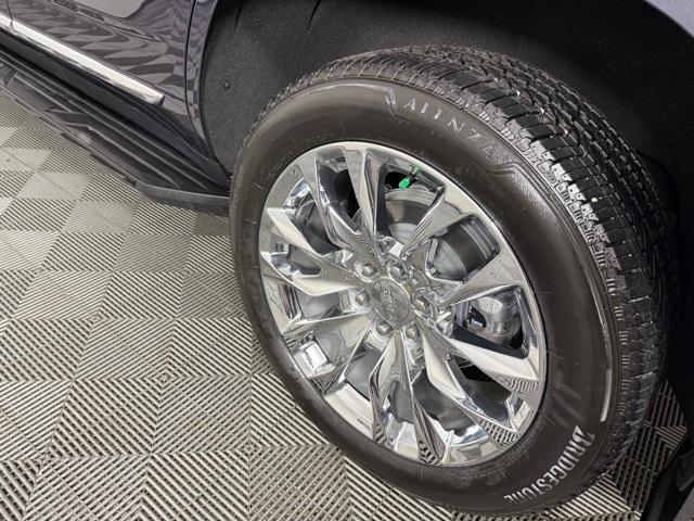 used 2025 GMC Yukon car, priced at $71,995