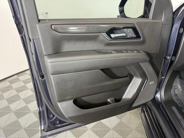 used 2025 GMC Yukon car, priced at $71,995