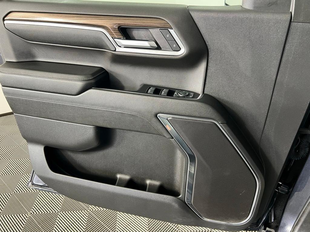 used 2024 Chevrolet Silverado 1500 car, priced at $38,894