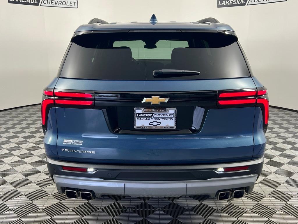 new 2025 Chevrolet Traverse car, priced at $41,560