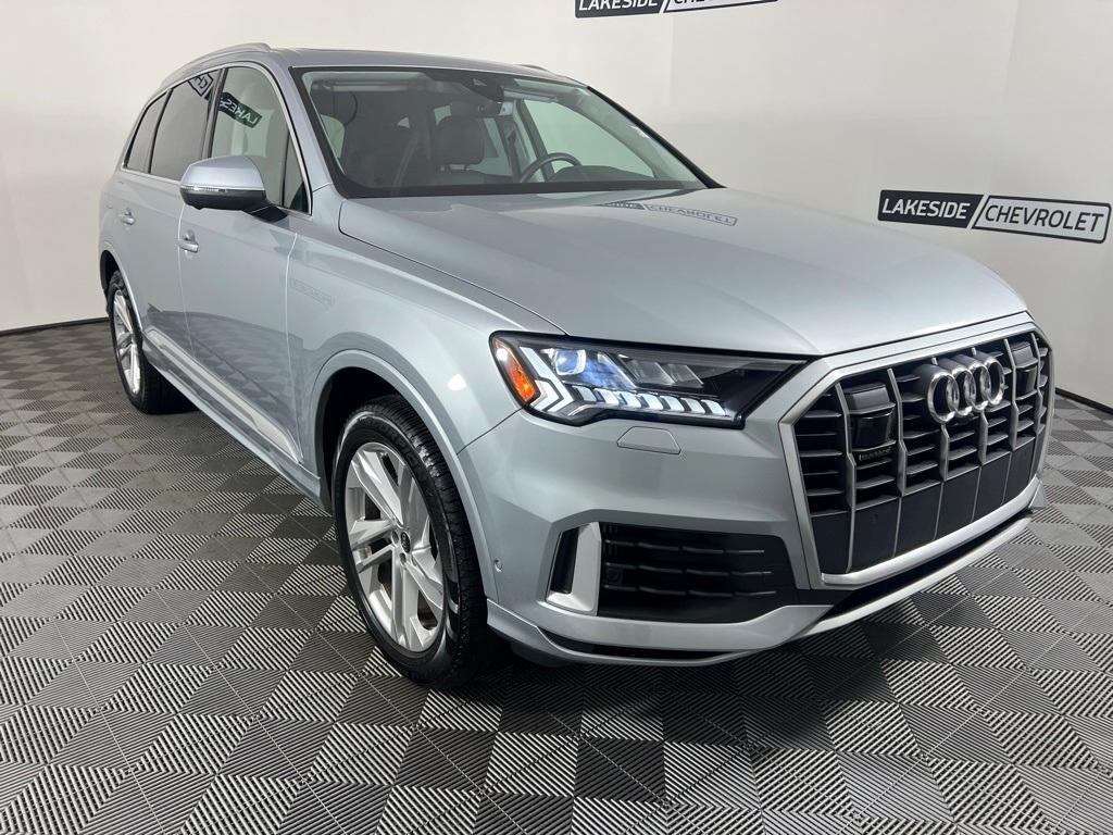 used 2024 Audi Q7 car, priced at $55,777