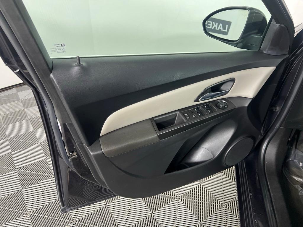 used 2016 Chevrolet Cruze Limited car, priced at $7,995