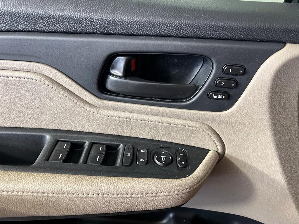 used 2023 Honda Odyssey car, priced at $33,345