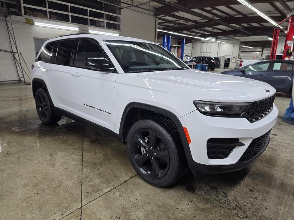 used 2023 Jeep Grand Cherokee car, priced at $36,495