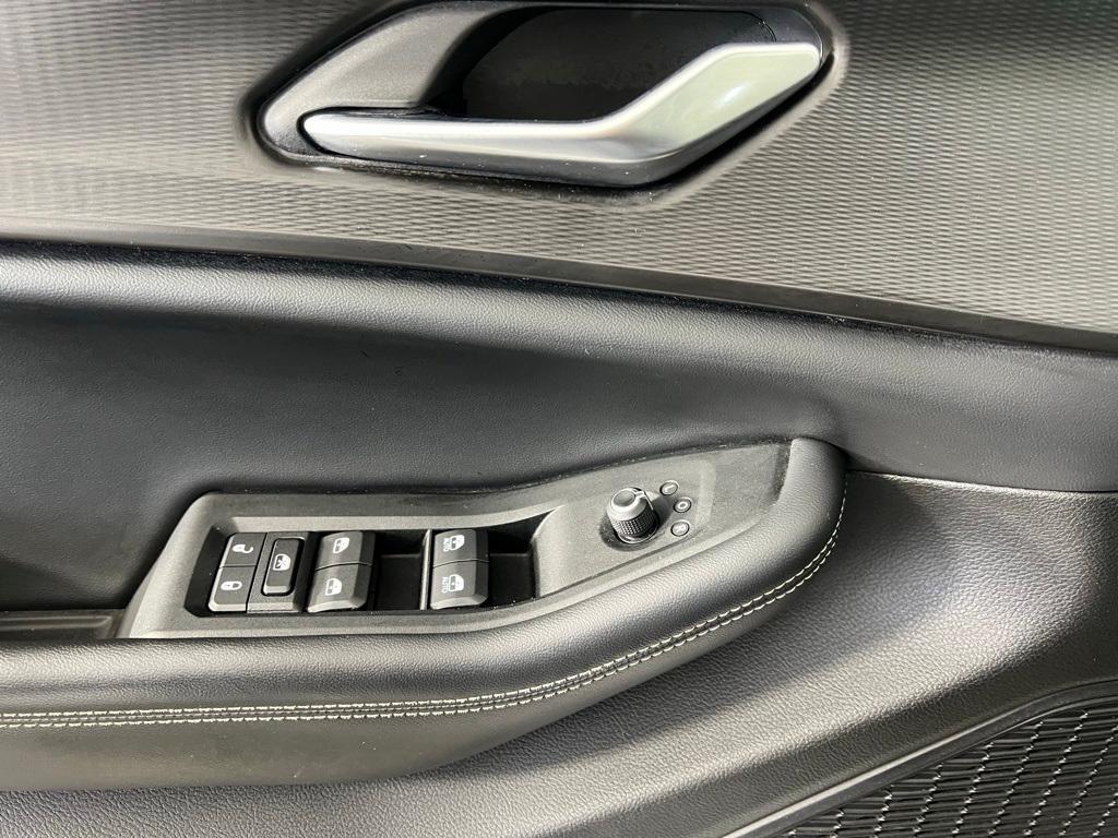 used 2023 Jeep Grand Cherokee car, priced at $34,645