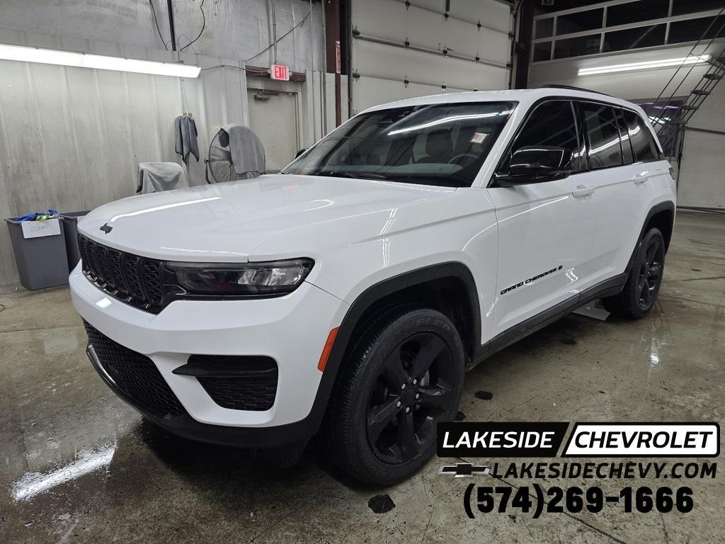 used 2023 Jeep Grand Cherokee car, priced at $36,495