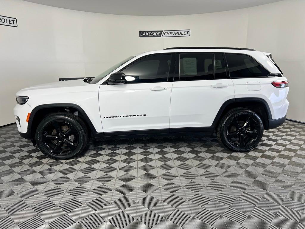 used 2023 Jeep Grand Cherokee car, priced at $34,645