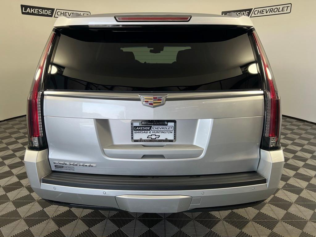 used 2020 Cadillac Escalade car, priced at $42,644