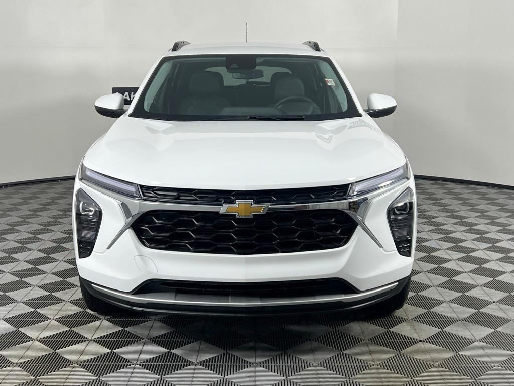 new 2025 Chevrolet Trax car, priced at $24,985