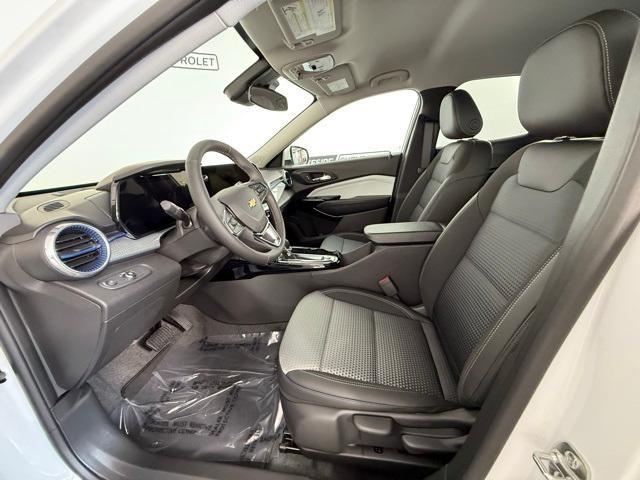 new 2025 Chevrolet Trax car, priced at $24,690