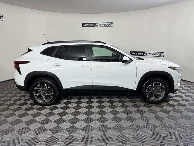 new 2025 Chevrolet Trax car, priced at $24,690