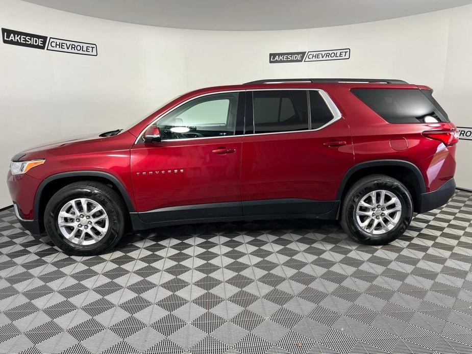 used 2021 Chevrolet Traverse car, priced at $28,222