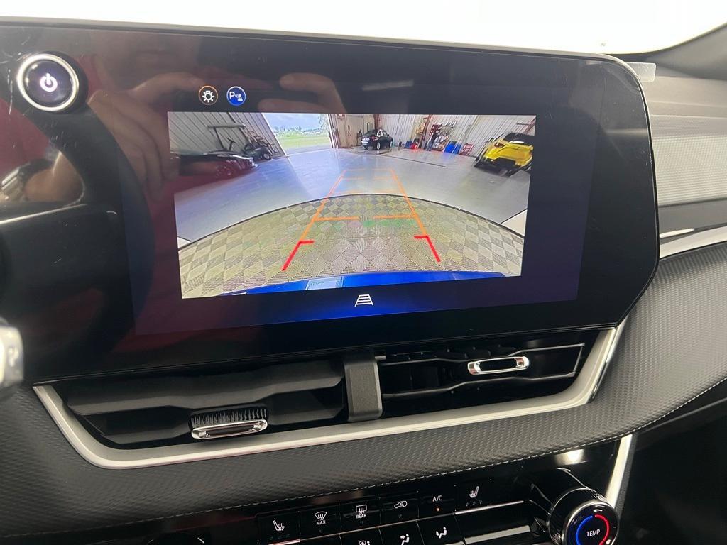 new 2026 Chevrolet Equinox car, priced at $29,995