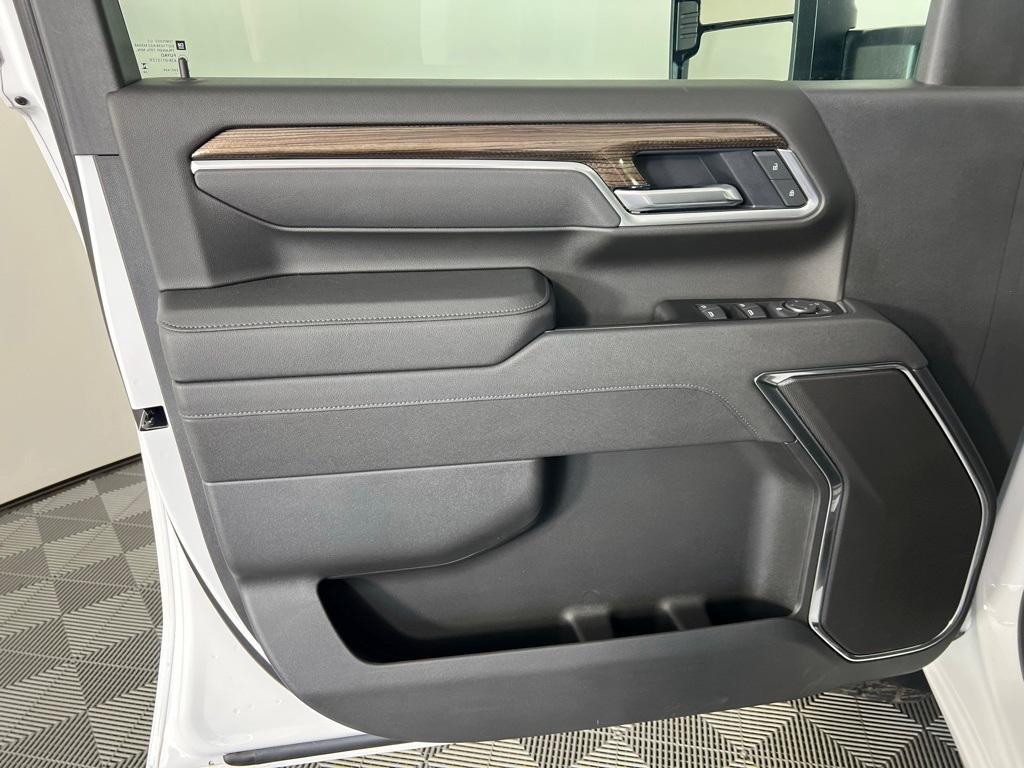 new 2025 Chevrolet Silverado 2500 car, priced at $64,995