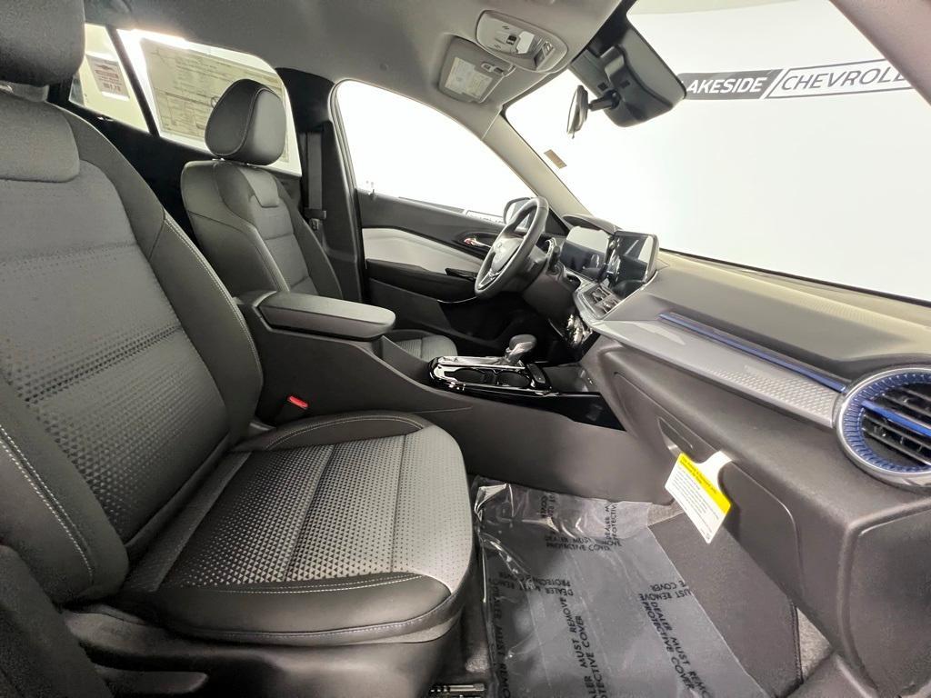 new 2025 Chevrolet Trax car, priced at $25,385
