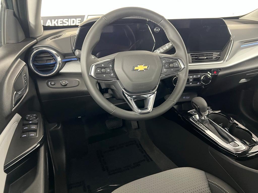 new 2025 Chevrolet Trax car, priced at $25,385