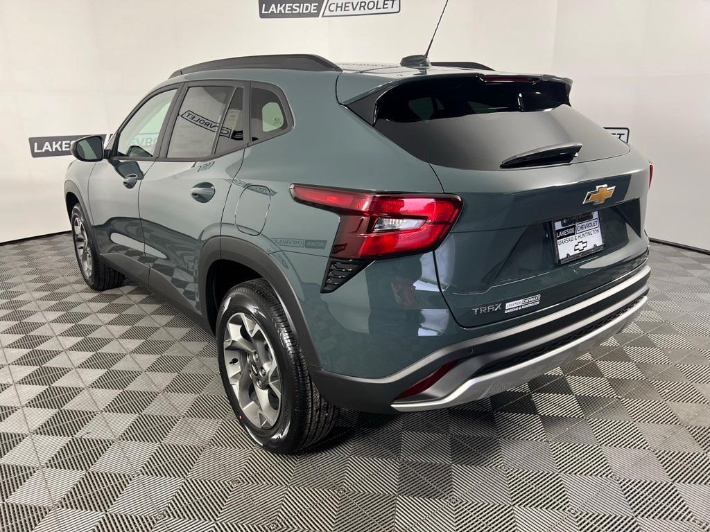 new 2025 Chevrolet Trax car, priced at $25,385