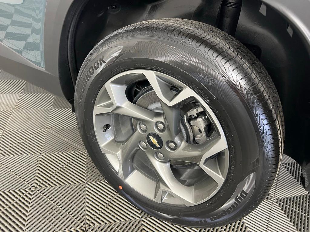 new 2025 Chevrolet Trax car, priced at $25,385